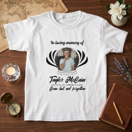 Feiern Sie Ihr Leben: Personalisiertes Gedenkmal T T-Shirt
