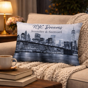 Feiern Sie Liebe NYC Skyline Dekokissen