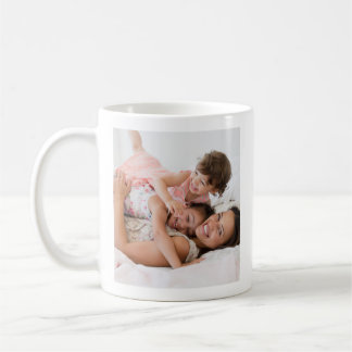 Feiern Sie Mamas mit dieser Tasse des Personalisie