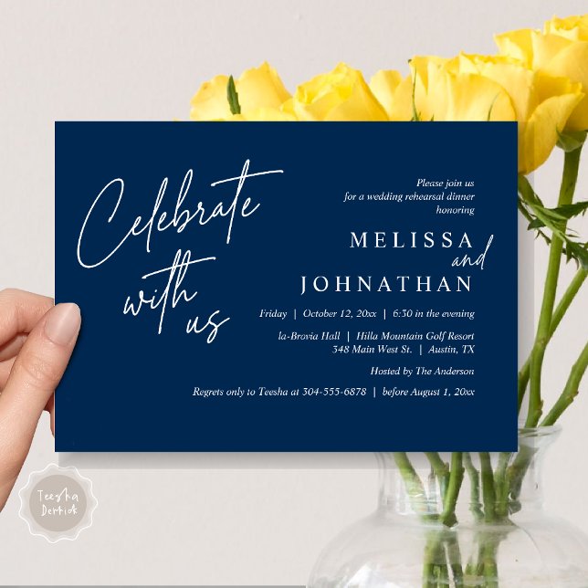 Feiern Sie mit uns, Modernes Hochzeitsessen Probe Einladung (Celebrate with us, Modern Wedding Rehearsal Dinner Invitation Card, PDF, in Navy Blue)