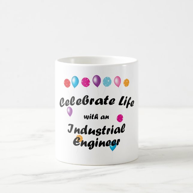 Feiern Sie Wirtschaftsingenieur Kaffeetasse (Mittel)
