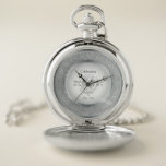 Feiern zum 10. Hochzeitstag  Taschenuhr<br><div class="desc">Der zehnte Jahrestag der Hochzeit ist ein Meilenstein in jeder Beziehung, die es verdient, gefeiert zu werden, ist ein Meilenstein in jeder Beziehung, die es verdient, stilvoll gefeiert zu werden. Und das kann man mit diesem silbernen (oder zinnigen) Tondesign tun, das die Worte "zehnten Hochzeitstag" in der Runde und Raum...</div>