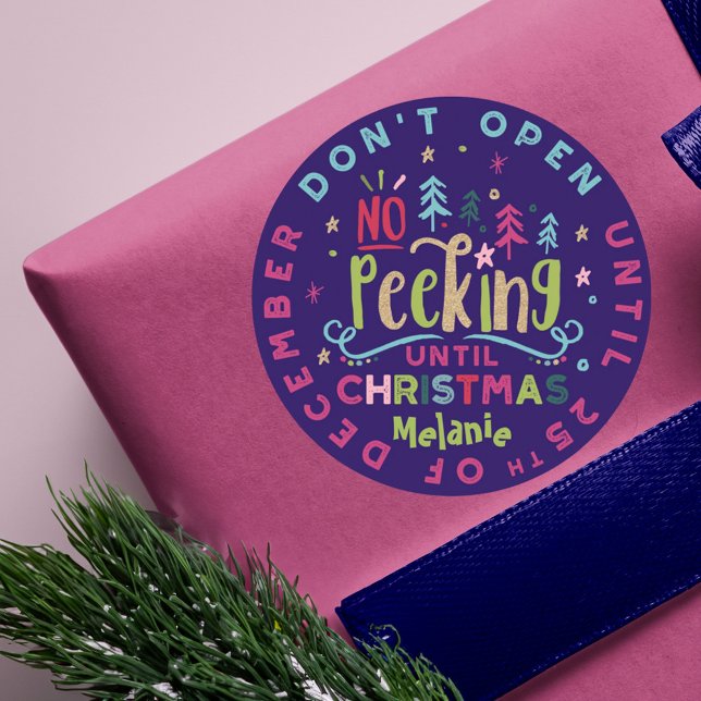 Feiernder Spaß & farbenfrohe Nieking bis Weihnacht Runder Aufkleber (Festive Fun & Colourful No Peeking Until Christmas Classic Round Sticker)