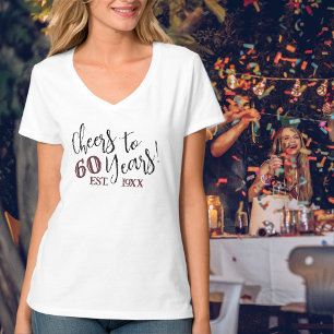 Feiert 60 Jahre Frauen 60. Geburtstag Jahr Est. T-Shirt