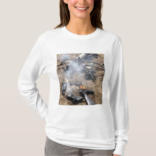 Feindwaffen werden cool T-Shirt