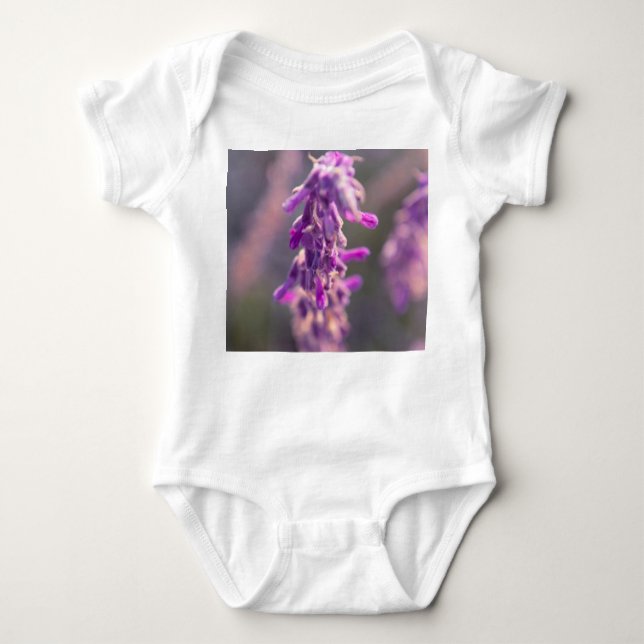 Feine Kunst-Lavendel-Blumen-lila Baby Onsie Baby Strampler (Vorderseite)