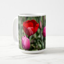Feine rote und lila Tulpen Kaffeetasse