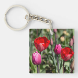 Feine rote und lila Tulpen Schlüsselanhänger
