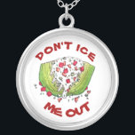 FEIS MIR NICHT AUS Funny Iceberg Lettuce Wedge Sal Versilberte Kette<br><div class="desc">In der Illustration finden Sie einen klassischen Eisberger Salat mit Salat aus Salat aus Salat, überzogen mit Bleikäse, Käsebröckeln, Speck, Tomaten und Küken. Ein Menü im Restaurant! Ideal für deinen Lieblings-Feinschmecker. Dieses Design ist auch auf anderen Produkten erhältlich. In diesem Shop finden Sie auch viele weitere Illustrationen zum Thema Essen....</div>