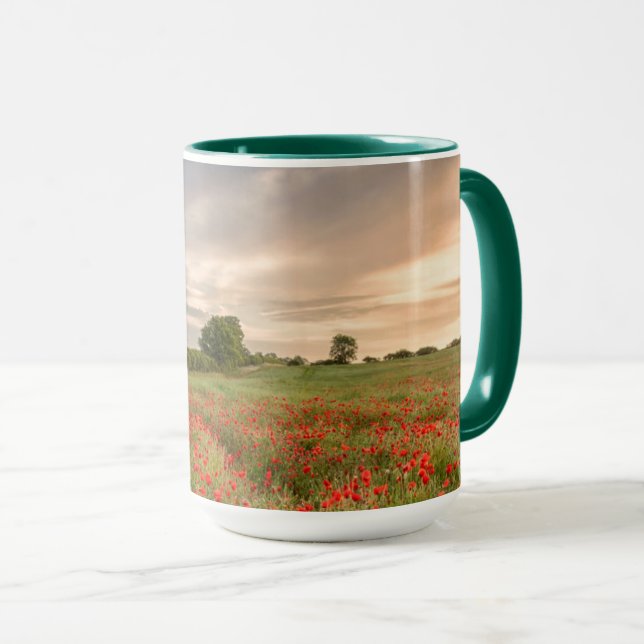 Feld der Mohnblumen Tasse (VorderseiteRechts)