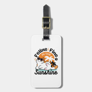 Feline Fine in the Sunshine - Entspannte Tropenkat Gepäckanhänger