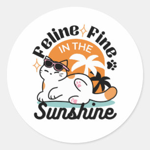 Feline Fine in the Sunshine - Entspannte Tropenkat Runder Aufkleber