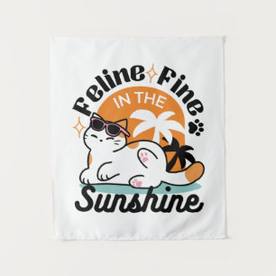 Feline Fine in the Sunshine - Entspannte Tropenkat Wandteppich