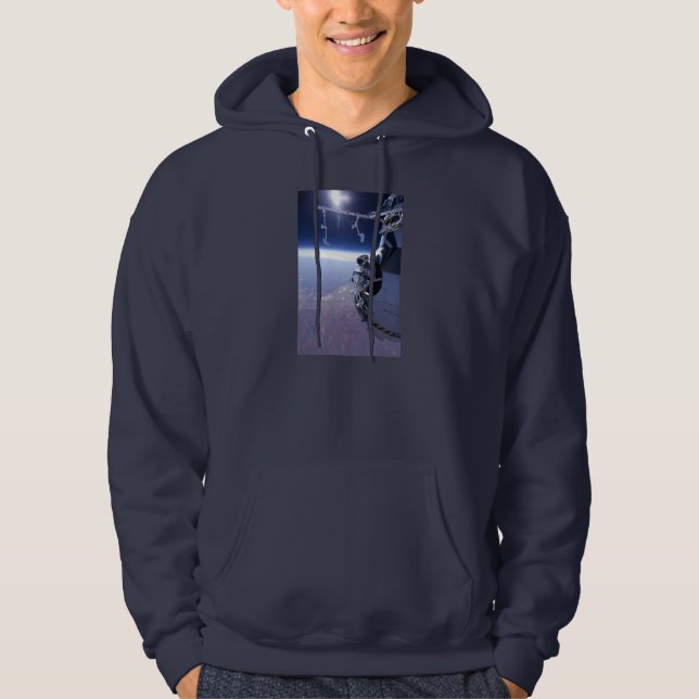 Felix Baumgartner standing in his capsule about to Hoodie (Vorderseite)