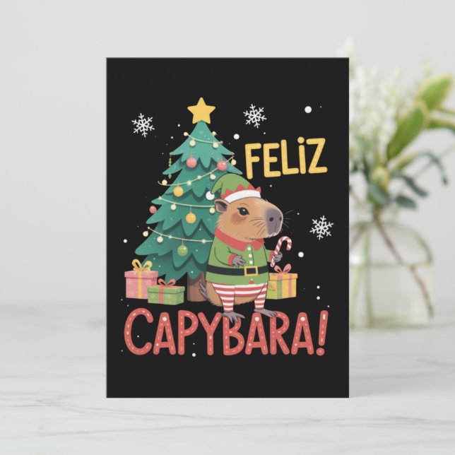Feliz Capybara Elf Xmas Christmas Tree  Einladung (Stehend Vorderseite)