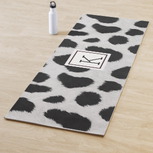 Fell-Muster aus Imitaten der schwarzen und weißen  Yogamatte