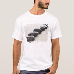 Felsen auf Sand T-Shirt