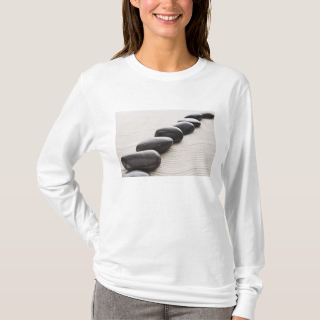 Felsen auf Sand T-Shirt (Vorderseite)