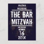 Felsen-Band-Bar Mitzvah Save the Date alle Art Ankündigungspostkarte<br><div class="desc">Jedes große Bar Mitzvah fängt mit einem kleinen Summen an. Erzeugen Sie einige von Ihren Selbst mit dieser Save the Date Postkarte und vergewissern Sie sich, dass Ihre Freunde und Familie in der vorderen Reihe ist. Wer ist bereit, das Bimah zu schaukeln? Er ist. Lassen Sie ihn einen Stern und...</div>