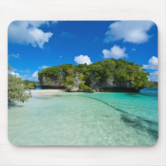Felseninsel am Strand Mousepad (Vorne)
