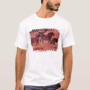 Felsenmalerei von tarpans, c.17000 BC T-Shirt