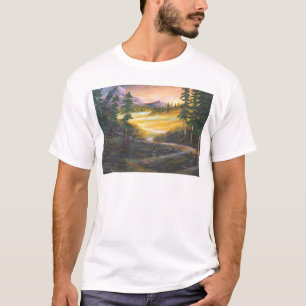 Felsiger Gebirgstal T-Shirt