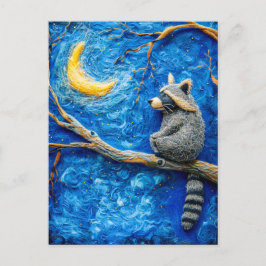 Felt Raccoon an einer Zweigstelle unter Vollmond Postkarte