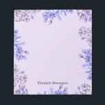 Feminine Eleganine Wasserfarbe Lilac Blume Name Notizblock<br><div class="desc">Elegante Aquarellfarben lila lila Blume mit einem anpassbaren Namen für ein personalisiertes Notizblock.</div>