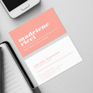 Feminine Farbe Minimalistischer Firmenname auf P Visitenkarte
