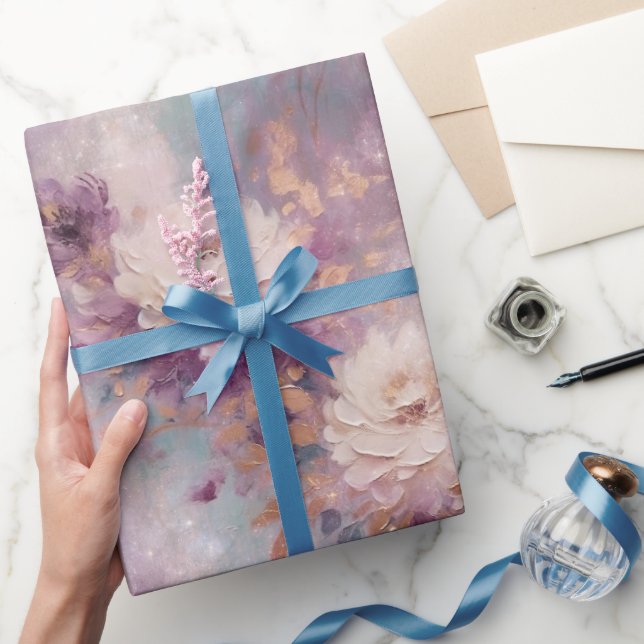 Feminine Lila Blue und Gold Floral Geschenkpapier (Schenken)