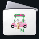 Feminine Personalisiert Golf Cart Laptopschutzhülle<br><div class="desc">Ein charmanter, einzigartiger Golfwagen - pink und grün - geschmackvoll fertig - bereit, den Platz zu betreiben - auf diesem Laptop-Gehäuse. —Das ist ein tolles Geschenk für alle Golfliebhaber - Spaß / attraktiv / einzigartig. Personalisieren Sie es mit Ihren Initialen/Monogramm. Wenn Sie Fragen zum Design oder eine spezielle Anfrage haben,...</div>