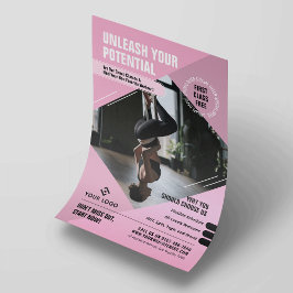 Feminine Pink Yoga Studio Trainer Marketing Foto Flyer