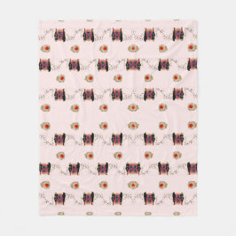 Feminine Surrealism in Warm Tones Fleecedecke