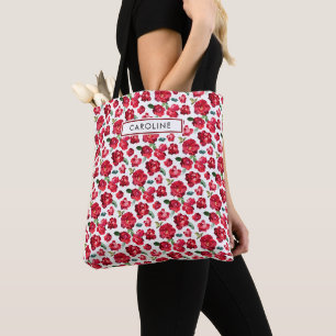 Feminines Muster aus lebendigen roten Rosen mit in