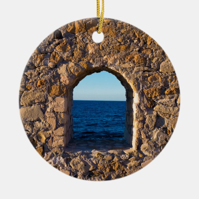 Fenster auf einer Steinmauer zum Ägäischen Meer Keramikornament (Vorne)