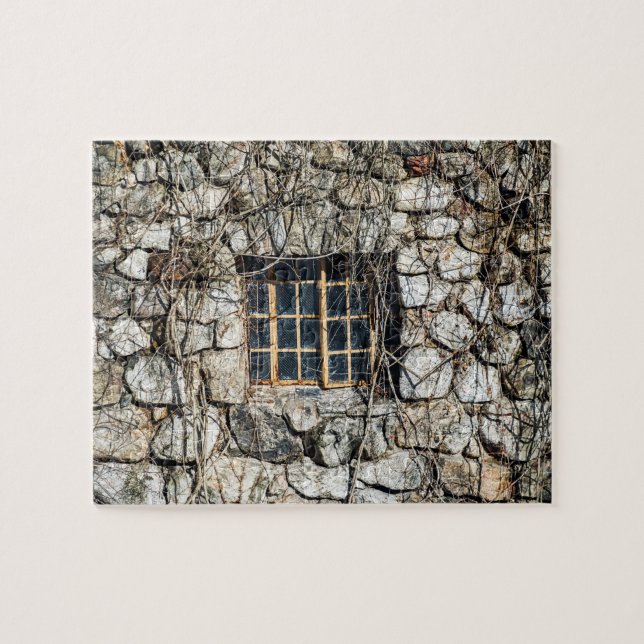 Fenster in einer Steinwand Puzzle (Horizontal)