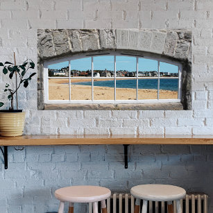 Fenster mit Imitaten mit Blick auf den Sandstrand Poster