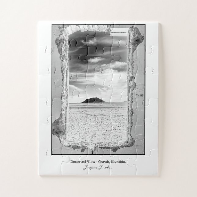 Fensteransicht im Garten Puzzle (Vertikal)