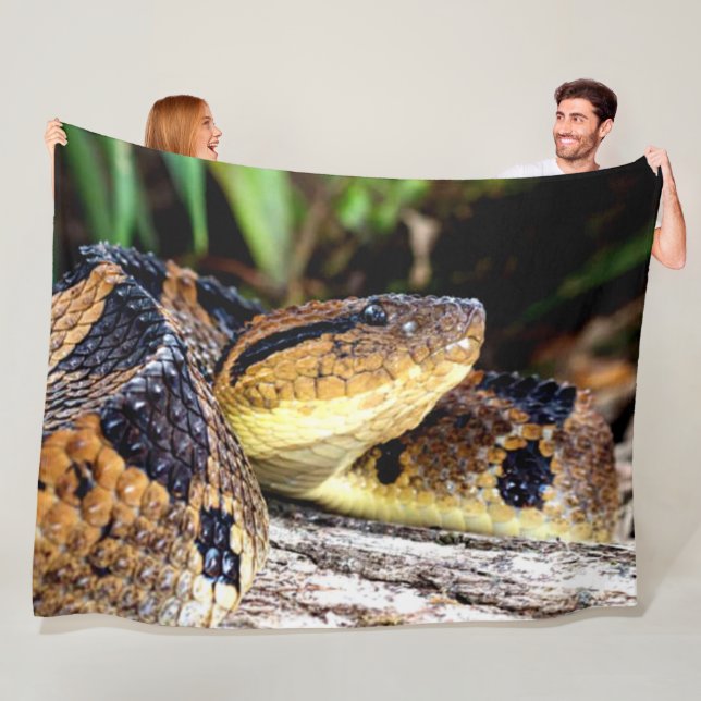 FER-DE-LANCE FLEECEDECKE (Beispiel)