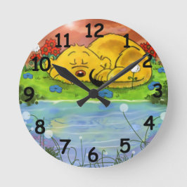 Ferald schlief bei Sonnenblumen rund um die Uhr