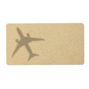 Ferien-Konzept. Sandy-Strand mit Schatten-Flugzeug
