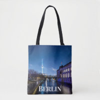 Fernsehturm und Museumsinsel in Berlin, Deutschlan
