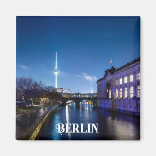 Fernsehturm und Museumsinsel in Berlin, Deutschlan Magnet