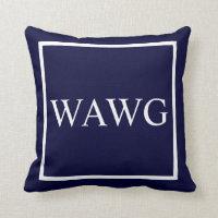 Fertigen Sie Monogramm Text auf Marineblau