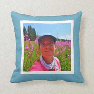 Feste blaue Gewohnheit des MONOGRAMMS, addieren Kissen