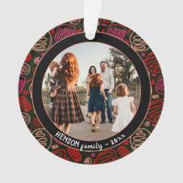 Festivals Rotes Weihnachtsfest in einer Reihe Weih Ornament