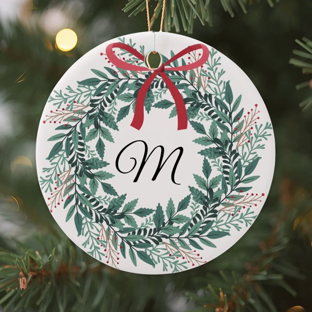 Festive Christmas Wreath Custom Initial and Photo Keramik Ornament (Von Creator hochgeladen)