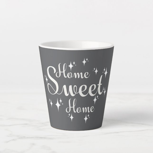 Festive Kalligraphie und Sterne "Zuhause Sweet Zuh Milchtasse (Vorderseite)