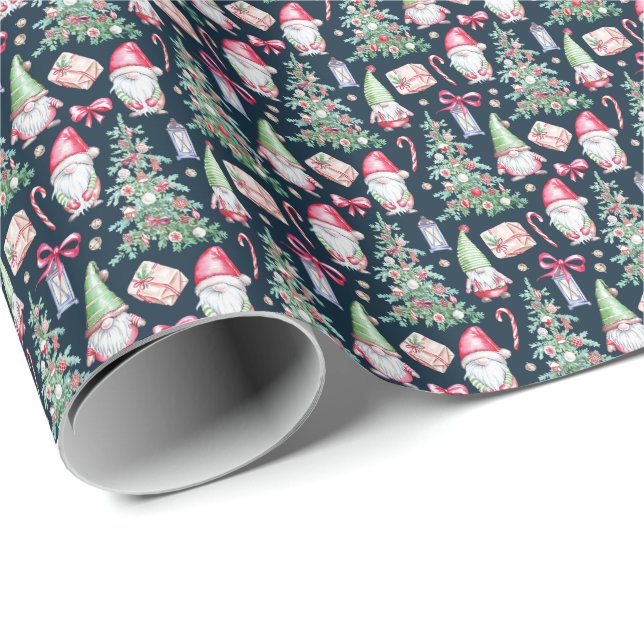 Festive Watercolor Gnome Christmas Tree  Geschenkpapier (Rolleneckpunkt)