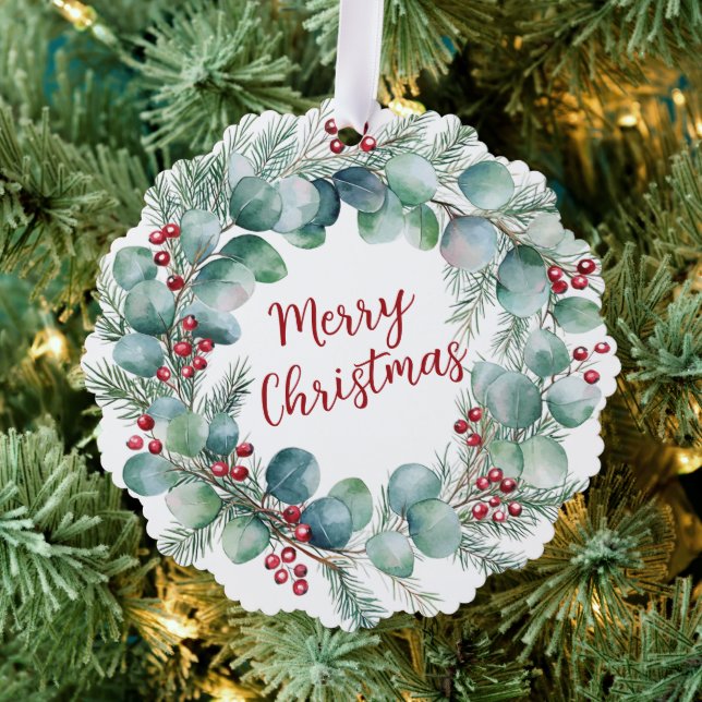 Festive Wreath with Red Berries and Eucalyptus  Ornament Karte (Insitu (Baum))